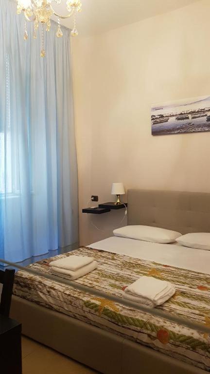 נאפולי Guesthouse Re Ferdinando מראה חיצוני תמונה